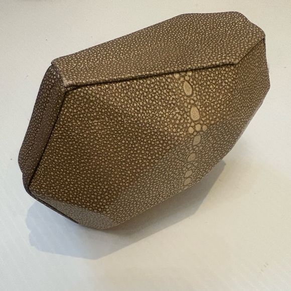 Herve Léger Rare, Multi-faceted Gold leather Minaudiere clutch - Picture 5 of 12